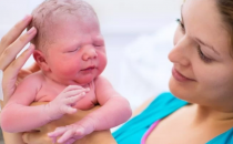 新生婴儿的外观以及为什么它们看起来如此有趣