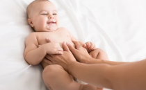 婴儿睡眠按摩的4个关键及其对婴儿的益处