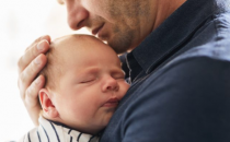 睡眠剥夺揭示了对新父母生活的全面影响