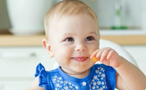 让宝宝开始吃固体食物的5个重要提示
