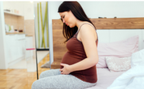 从怀孕初期开始粘液塞会密封您的子宫颈以帮助预防感染