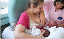 3月1日如何母乳喂养双胞胎